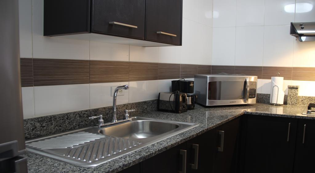 Aparthotel Sevilla Suites Panamaváros Szoba fotó