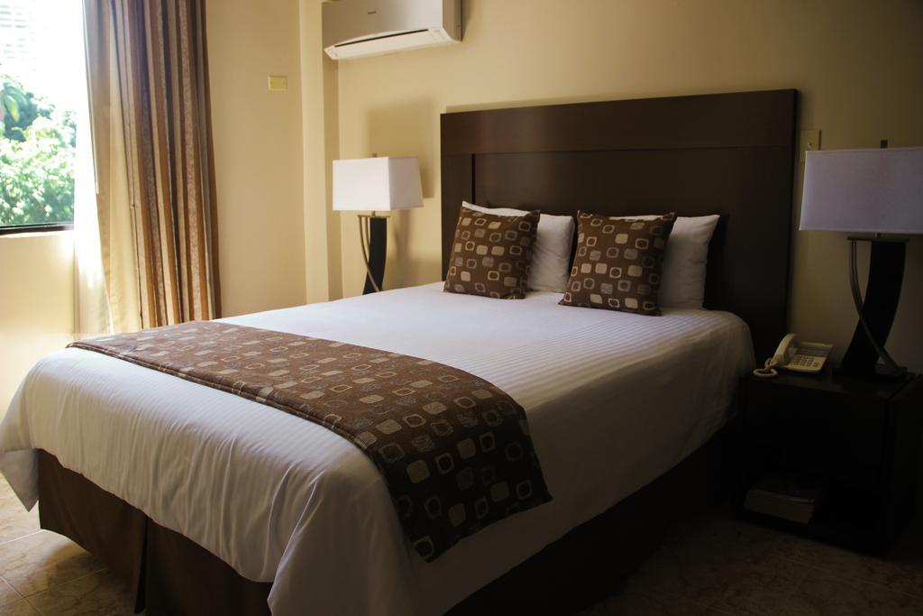 Aparthotel Sevilla Suites Panamaváros Szoba fotó